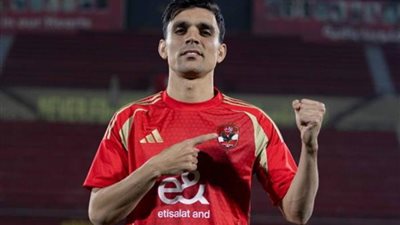 بن شرقي يعلق على تتويجه بالدوري الأول مع الأهلي 