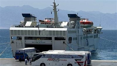 انتهاء تفويج الحج البري من ميناء نويبع بإجمالي 7701 حاج و180 باص