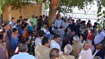 محافظ الأقصر يناقش مطالب أهالي مركز أرمنت خلال مؤتمر شعبي