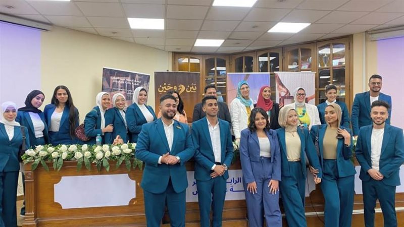 طلاب قسم الإذاعة