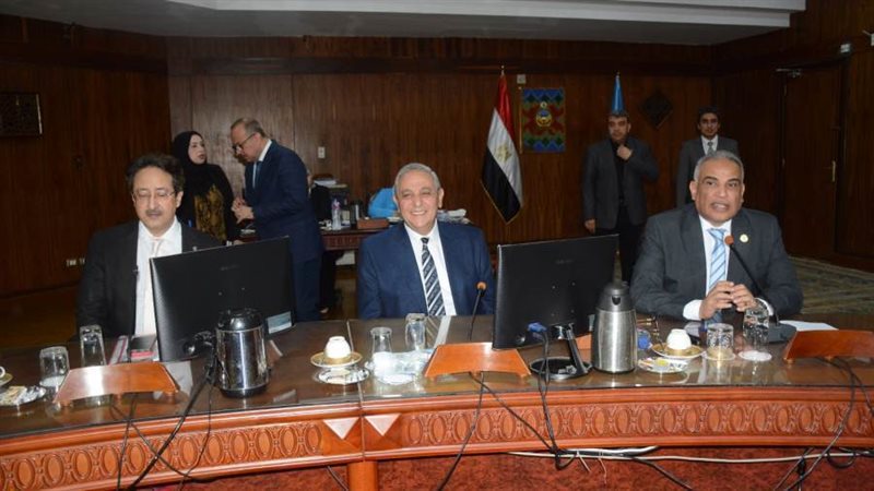 محافظ الغربية خلال