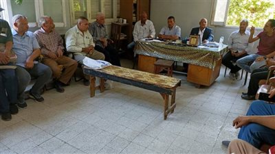 وكيل زراعة أسيوط يبحث آليات تنفيذ القرارات الوزارية مع رؤساء الوحدات