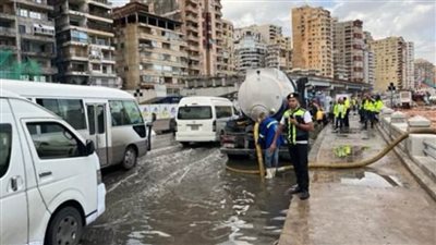الداخلية تواجه تداعيات سوء الأحوال الجوية بمحافظة الإسكندرية.. فيديو 