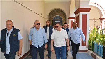 محافظ أسيوط ووزير الموارد المائية يتفقدان أعمال تطهير ترعة المعنا وكوبري السنط وفم الترعة الإبراهيمية 