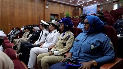 الداخلية تنظم دورة تأهيلية لكوادر الشرطة النسائية من الدول المشاركة في عمليات وحفظ السلام
