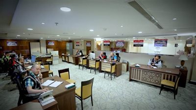 غرفة عمليات بعثة حج القرعة: منظومة دقيقة تعمل على مدار الساعة لضمان راحة وسلامة ضيوف الرحمن