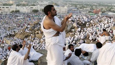 عاجل..السعودية: غرامة 20 ألف ريال بحق من يضبط مؤديًا أو محاولًا أداء الحج دون تصريح