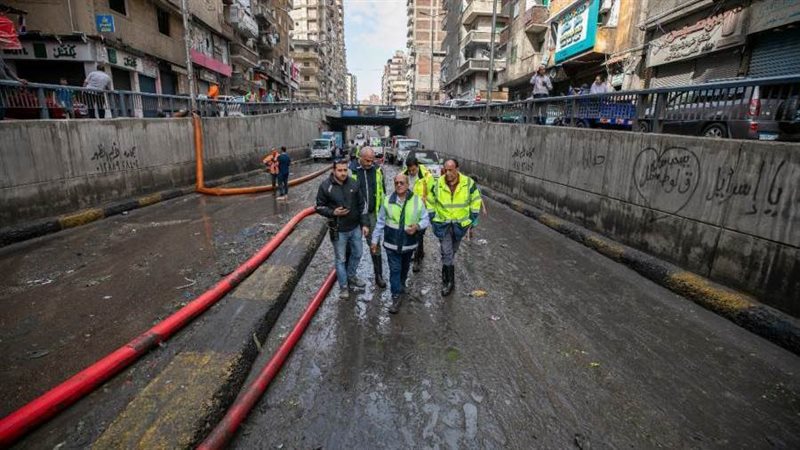 عمال شركة مياه الشرب