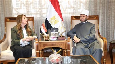 وزير الأوقاف يستقبل السفيرة الأمريكية بالقاهرة