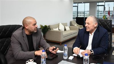 أبوريدة يستعرض تحديات الموسم الجديد وخطة تطوير الحكام