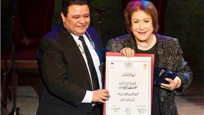 خالد جلال ناعيًا الفنانة سميحة أيوب: اليوم تنكس رايات الإبداع ألمًا ووفاء