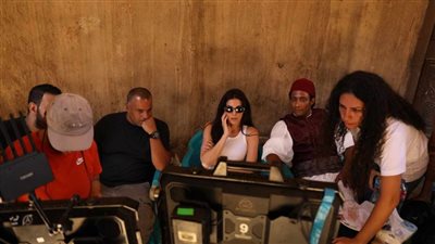 نجاح جراحة دقيقة لاستئصال ورم بالقولون لمريض سبعيني في 