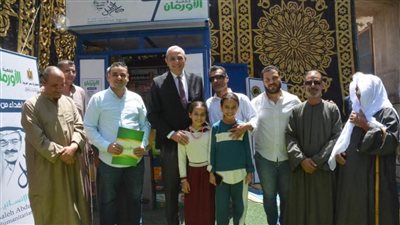  بالصور.. محافظ الغربية: تسليم 9 أكشاك مجهزة لمكفوفين في مركز قطور