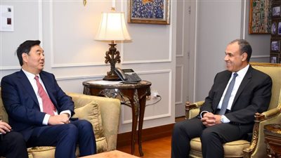 وزير الخارجية يلتقي مبعوث الحكومة الصينية الخاص للشرق الأوسط