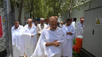 وزيرة التضامن تطمئن على حجاج الجمعيات الأهلية وتوجه بتوفير كامل الخدمات داخل المخيمات بمشعر عرفات