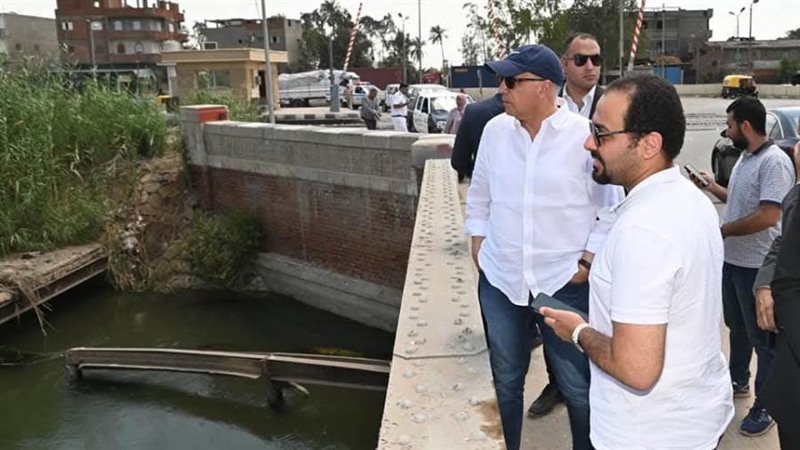 جانب من زيارة وزير