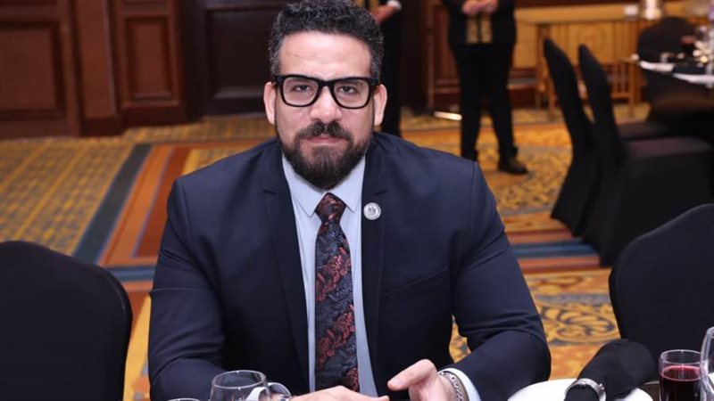 هشام العيسوي