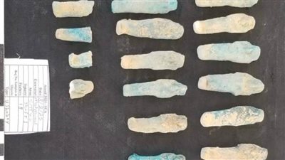 الكشف عن توابيت خشبية واوستراكات بالعساسيف