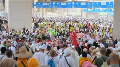 بعثة حج الجمعيات الأهلية تتابع إقامة الحجاج في منى خلال أيام التشريق