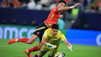 نهاية الشوط الأول وتقدم باتشوكا بهدف للاشيء أمام الأهلي