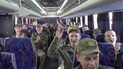 وزير الدفاع الأوكراني يعلن عن المزيد من عمليات تبادل الأسرى مع روسيا خلال الأيام المقبلة