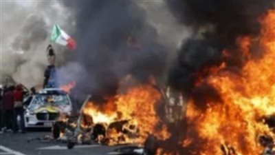 عاجل.. الباحث الذي تنبأ بانهيار أمريكا يقول إنها مجرد البداية