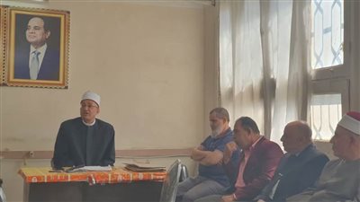  رئيس منطقة الغربية الأزهرية يناقش خطة إعادة هيكلة العاملين 