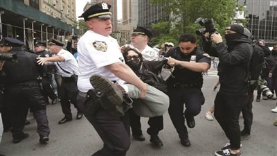 عاجل.. قائد شرطة لوس أنجلوس: اعتقال 197 متظاهرا اليوم