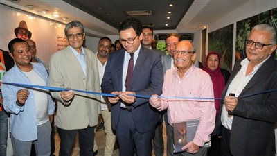 وزير الثقافة يفتتح المعرض الاستعادي للفنان الراحل أشرف الحادي بعنوان «الفنان النبيل»