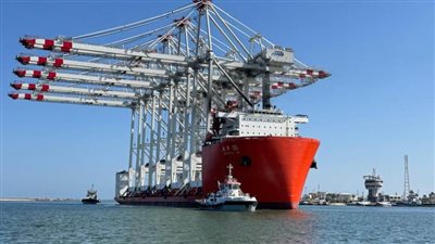 وزير النقل: ميناء دمياط يستقبل 5 أوناش رصيف عملاقة مخصصة لمحطة الحاويات 