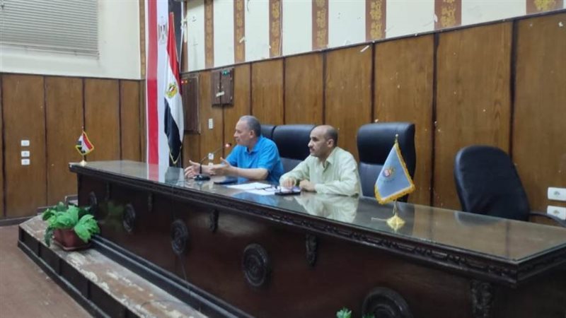 اجتماع وكيل وزارة