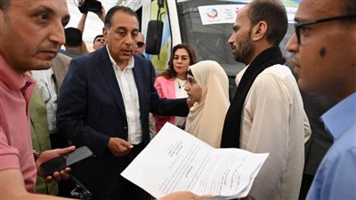 استجابة فورية من رئيس الوزراء لمواطن يشكو بإصابة ابنته بالعمى ويوجه بعلاجها بمعهد ناصر 