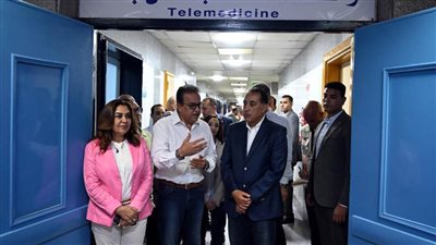 رئيس الوزراء يتفقد مستشفى وادي النطرون التخصصي