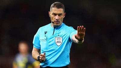 بصافرة نهائي دوري الأبطال.. فيفا يعلن طاقم تحكيم قمة باريس وأتلتيكو