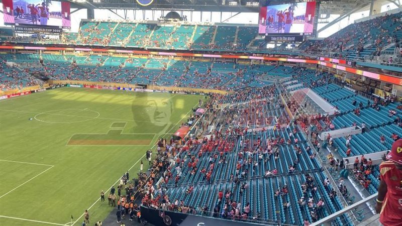 جماهير الأهلي بملعب