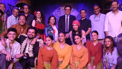 وزير الثقافة يشهد عرض «كارمن» بمسرح الطليعة.. ويشيد بصناعه