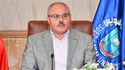 الدورة الأولى في التخطيط الاستراتيجي القومي بجامعة قناة السويس بالتعاون مع كلية الدفاع الوطني 