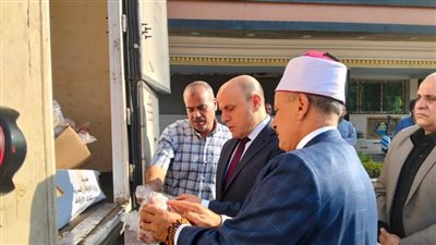  محافظ كفر الشيخ يشهد تسليم دفعات صكوك الأضاحي 