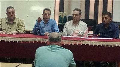 اجتماع موسع لتأكيد التواصل بين غرف العمليات خلال امتحانات الثانوية العامة