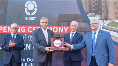 محافظ الإسكندرية يهنئ منتخب المحافظة بالفوز ببطولة دوري مراكز الشباب لكرة اليد