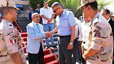   محافظ أسوان يشيد بالأكاديمية العربية للعلوم والتكنولوجيا ويؤكد علامة مضيئة لما تقدمه من مستوى تعليمي راق لأبناء أسوان