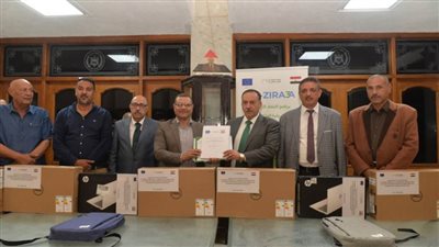 محافظ أسيوط يشهد تسليم دفعة من المعدات لدعم الثروة الحيوانية