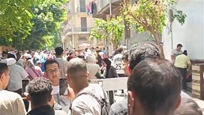 لسهولة امتحان اللغة العربية.. فرحة عارمة بين طلاب الثانوية العامة بالبحيرة