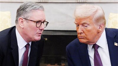 ستارمر وترامب يبحثان هاتفيا الوضع في الشرق الأوسط