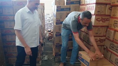 وكيل وزارة التموين والتجارة الداخلية بالإسكندرية في جولة على مخازن السلع الاستيراتيجية