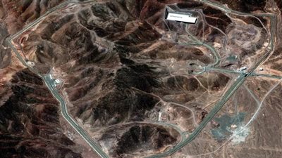 الجيش الإسرائيلي ينفذ هجمات على الطرق المؤدية إلى موقع فوردو النووي الإيراني