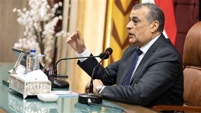 وزير الدولة للإنتاج الحربي يلتقي رؤساء البعثات الدبلوماسية والقنصلية المصرية بالخارج