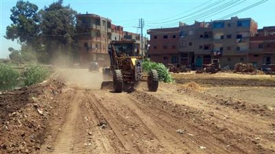  بالصور.. محافظ الغربية: رصف طريق مستشفى محلة مرحوم