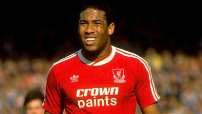 عاجل .. الإفلاس يطارد أسطورة ليفربول