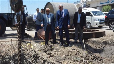 بالصور.. محافظ الغربية يتابع موقف مشروع صرف صحي في سمنود